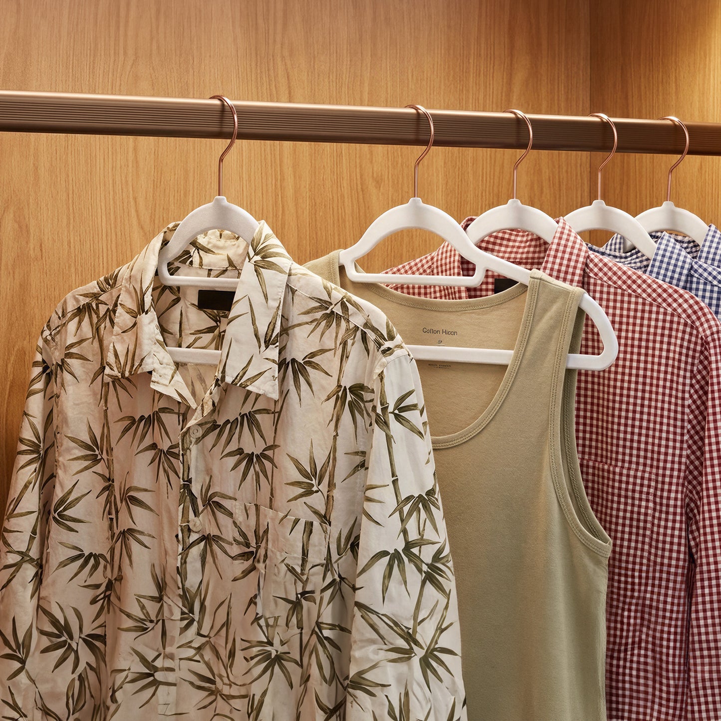 Set of 30 Velvet Hangers with Rose Gold Swivel Hooks, Non-Slip Space Saving Hangers for Shirts and Dresses, Cloud White