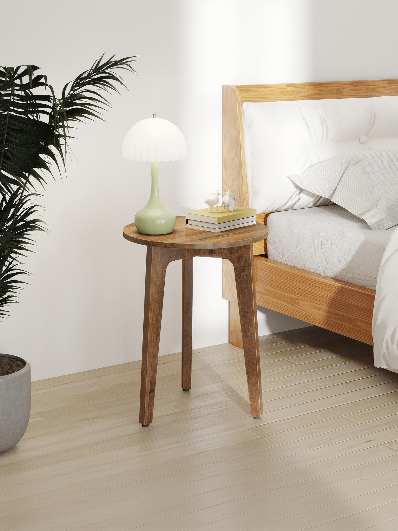 Round End Table for Living Room and Bedroom, Tapered Legs with Curved Design, Compact Nightstand for Small Spaces, Honey Brown